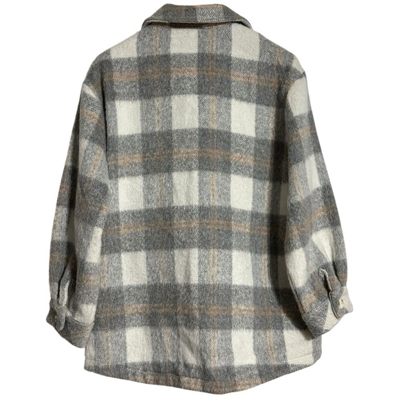 Vanilla Bay Neutral Plaid Button Down Brushed Fabric Shacket with Pockets - Picture 4 of 12